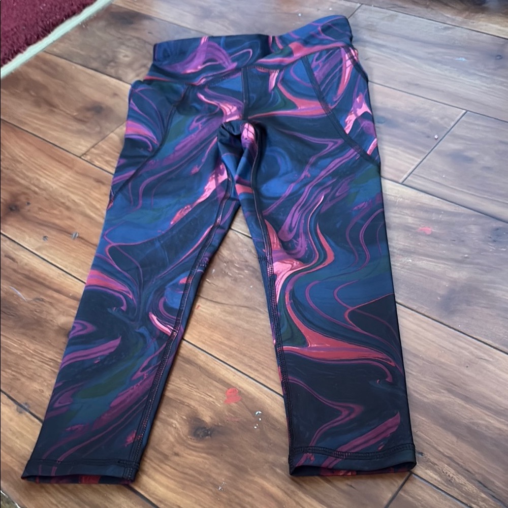 Old Navy Kids Black and Red Swirl Leggings